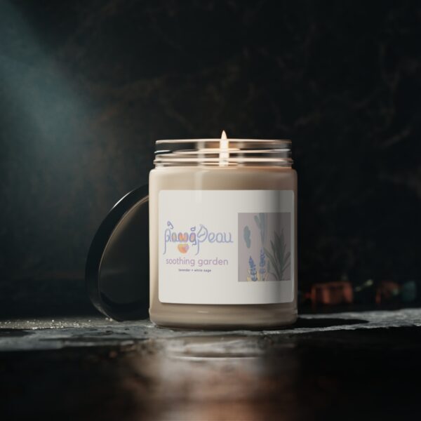 Soothing garden pet-friendly soy candle.